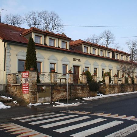 Hotel Bouček Mochov Exteriér fotografie